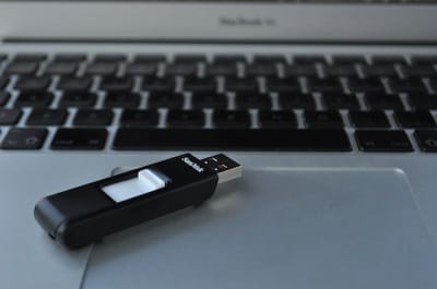 Comment installer Mac OS depuis une clé USB ?