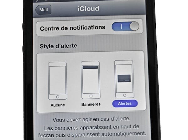 iPhone – iPad : comment personnaliser les notifications de vos différents comptes mail
